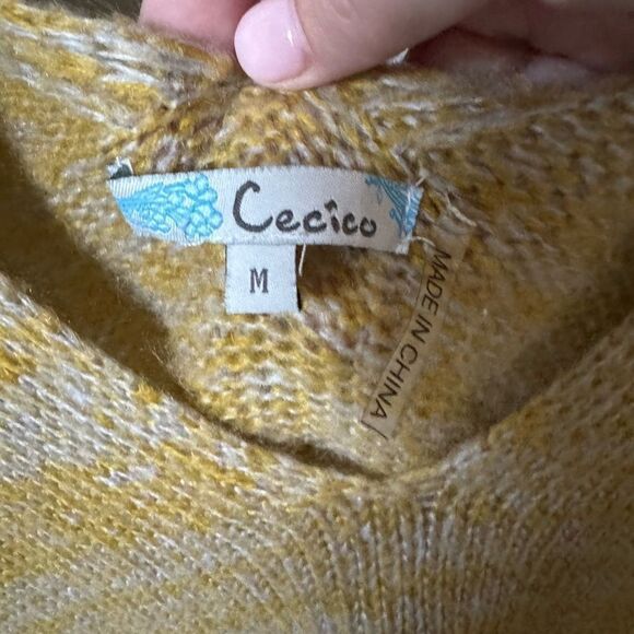 WOMENS FREE PEOPLE OVERSIZE SWEATER SIZE MEDIUM - Picture 2 of 2